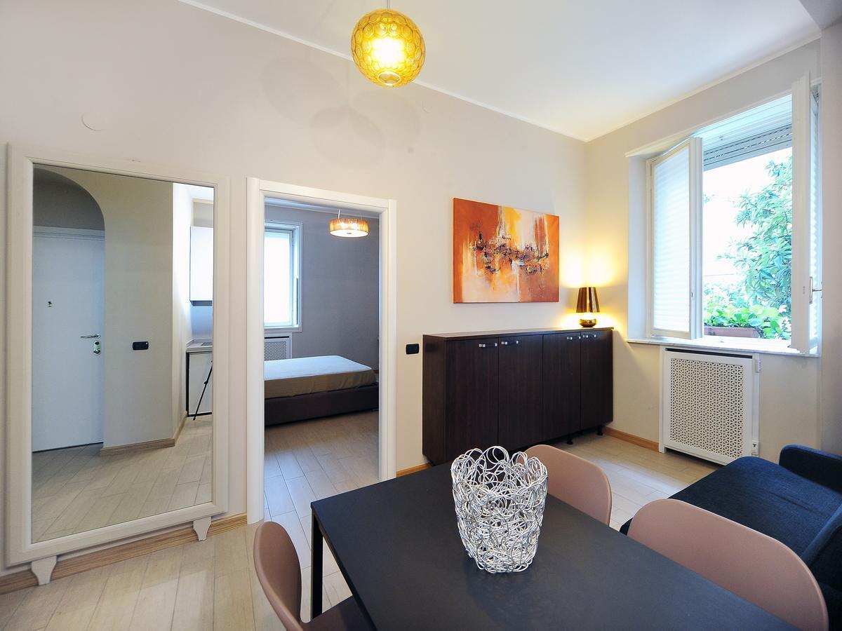 Urban District Apartments - Milan Old Town Central 2 Br Buitenkant foto