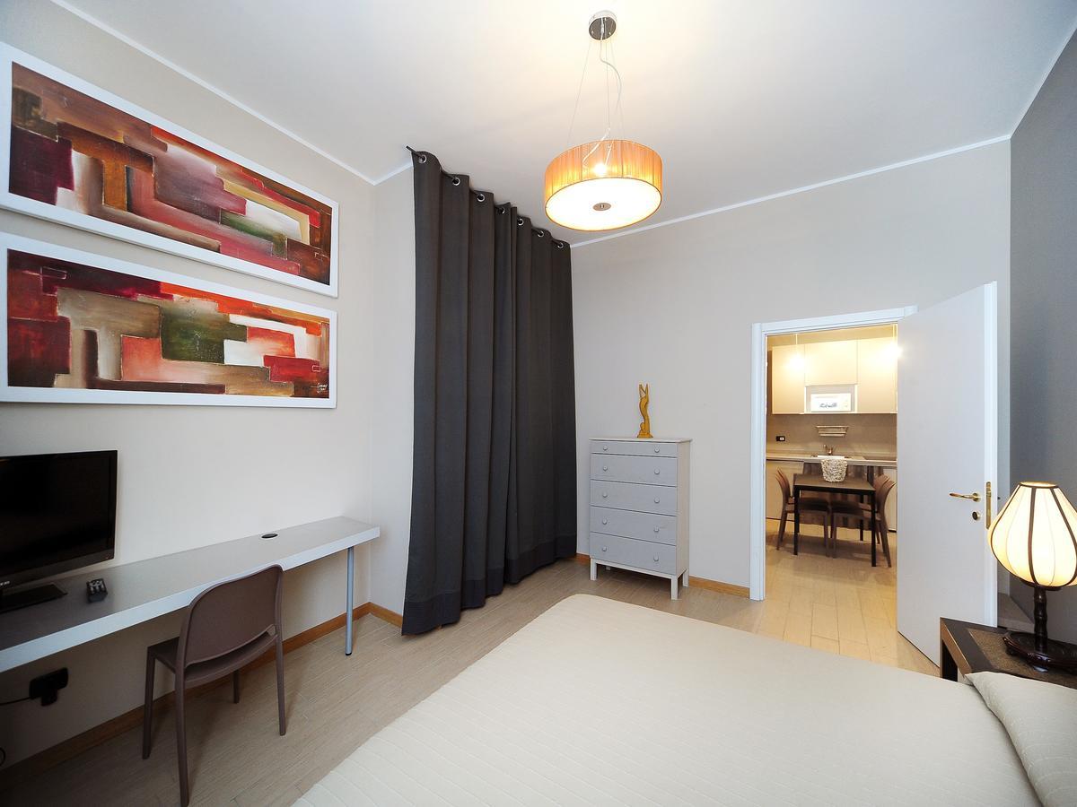 Urban District Apartments - Milan Old Town Central 2 Br Buitenkant foto