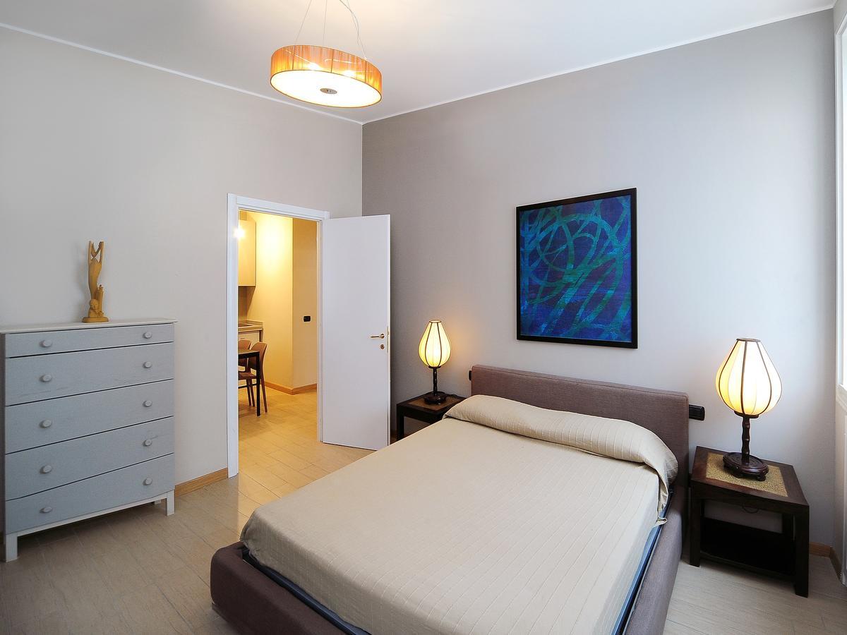 Urban District Apartments - Milan Old Town Central 2 Br Buitenkant foto