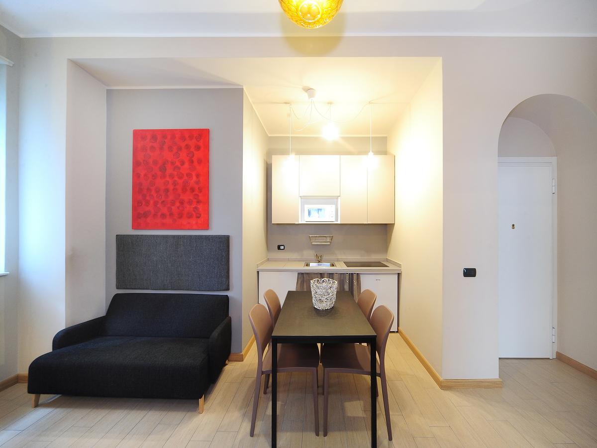 Urban District Apartments - Milan Old Town Central 2 Br Buitenkant foto