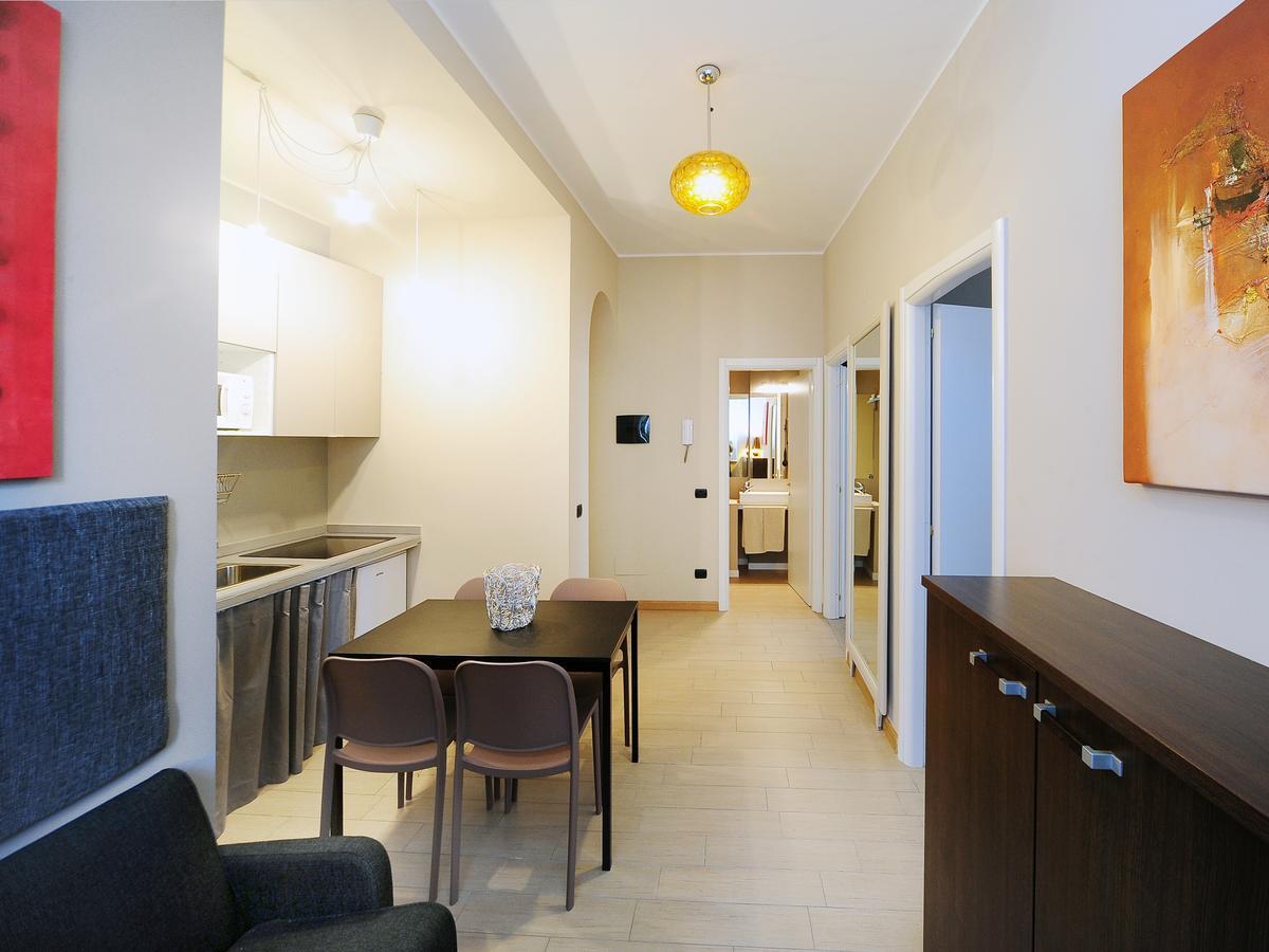 Urban District Apartments - Milan Old Town Central 2 Br Buitenkant foto