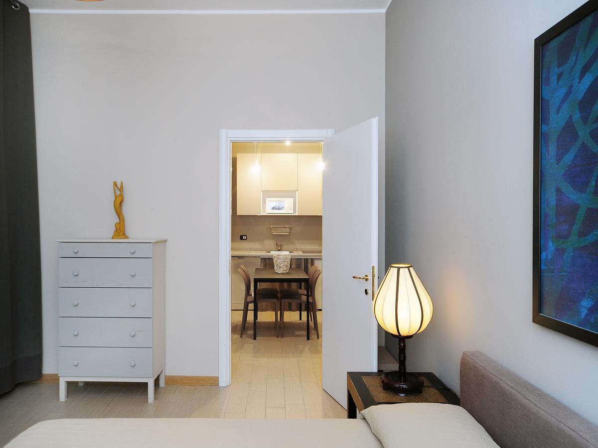 Urban District Apartments - Milan Old Town Central 2 Br Buitenkant foto